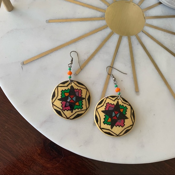 Vintage earrings bundle - Picture 2 of 5